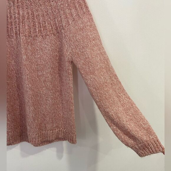 Lauren Conrad Long Sleeve Pink Fuzzy Sweater with Satin Back Bow Size Large - Picture 7 of 15